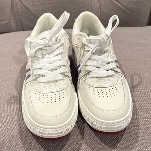 Women’s Lacoste White and Purple Casual Sneakers Size 8.5